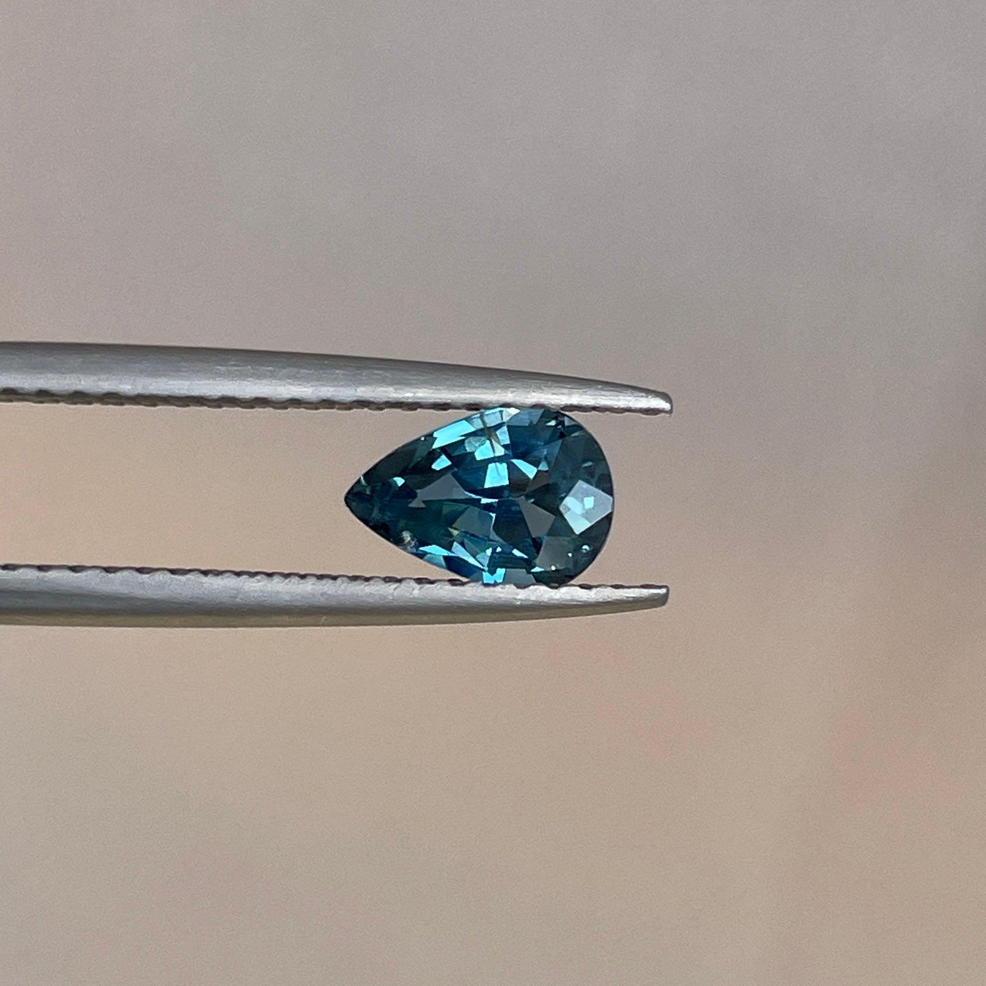 Teal sapphire Pear cut, 0.87 crt