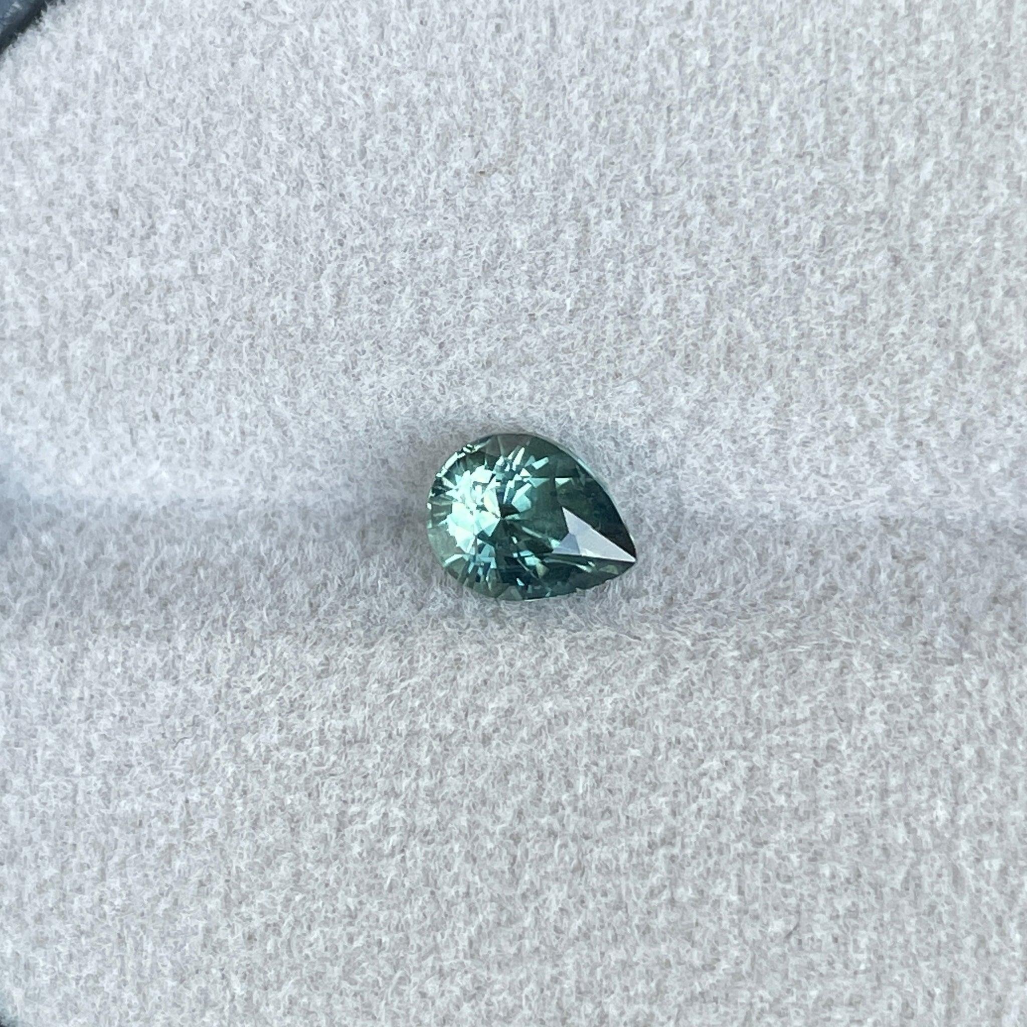 green sapphire 1.09 crt