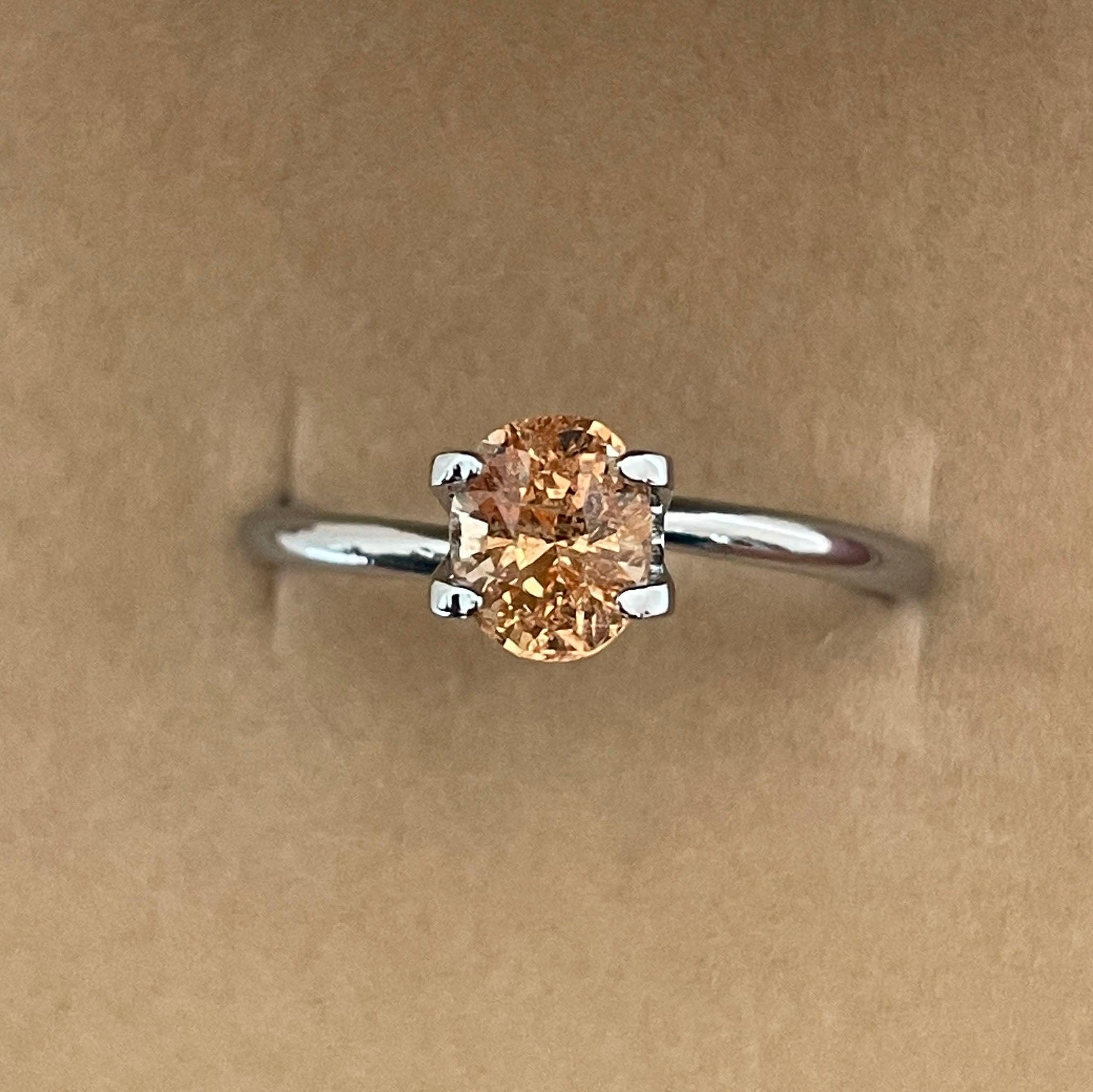 champagne sapphire stone