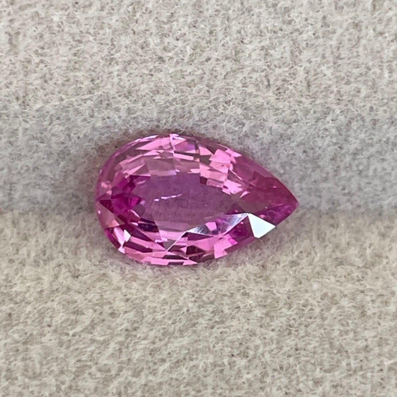 Pierre précieuse saphir rose pour bijoux, saphir rose de 1,12 ct par NASHGEMS, idéal pour bagues de fiançailles, alliances d'anniversaire et pièces de joaillerie uniques.