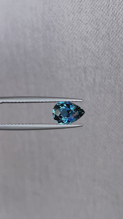 teal sapphire gemstone
