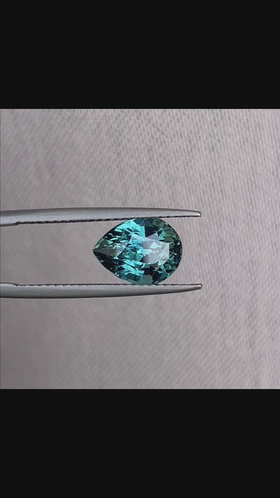teal blue green parti sapphire pear drop cut gem 