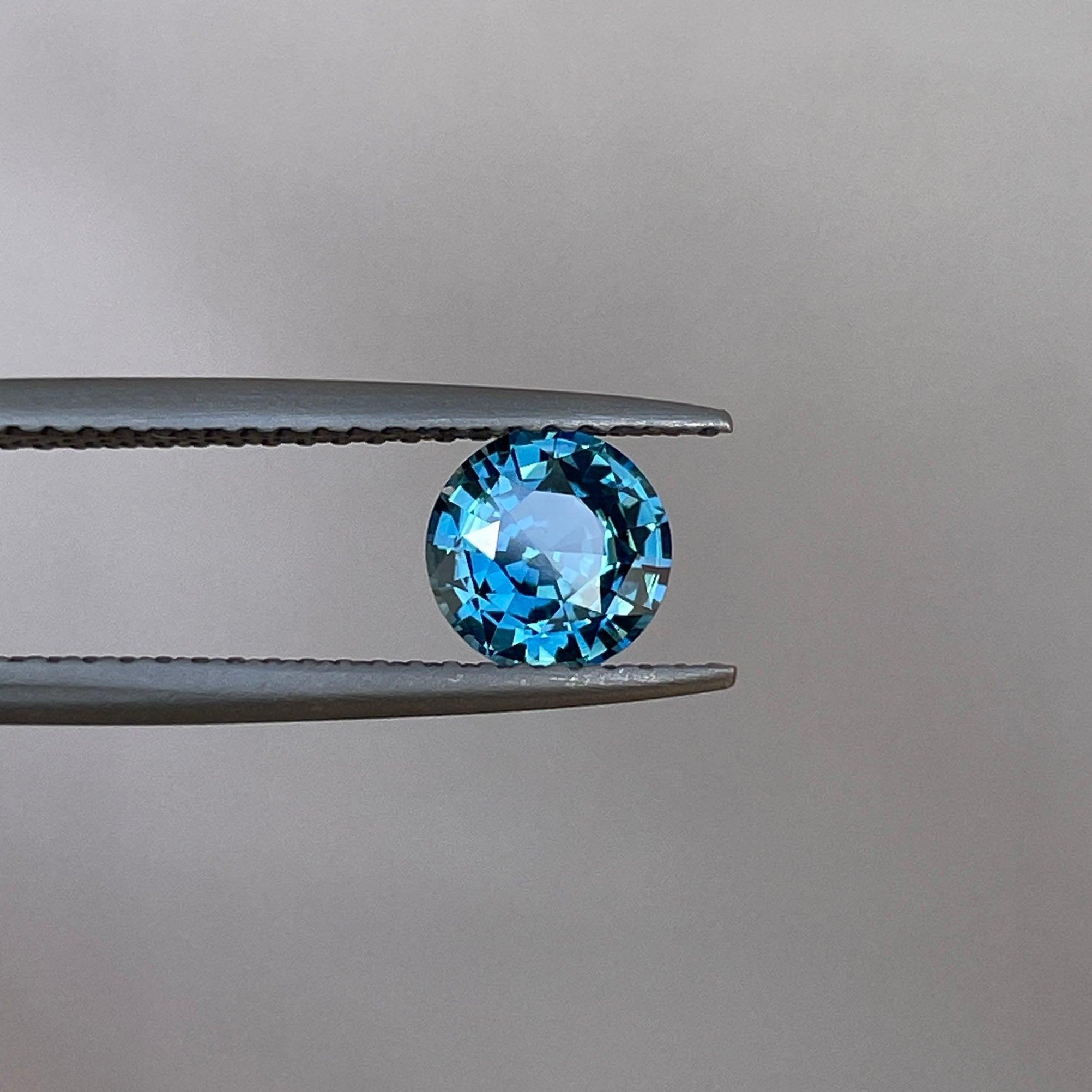 teal blue green parti sapphire round cut gem 