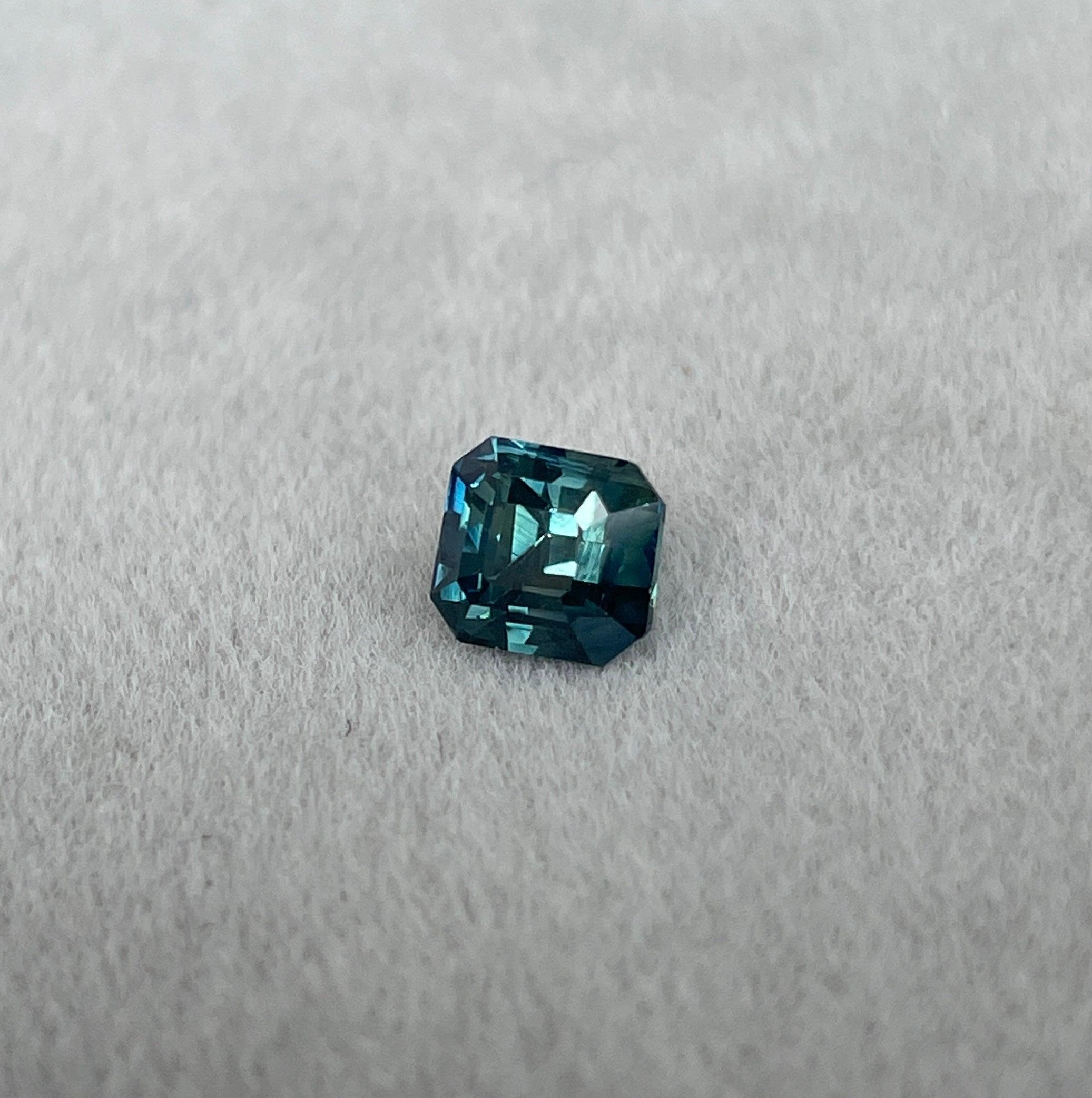 blue green sapphire